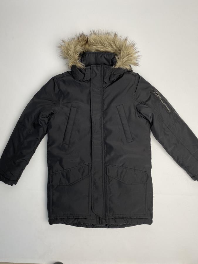 

Куртка H&M Х15449 чорний 146