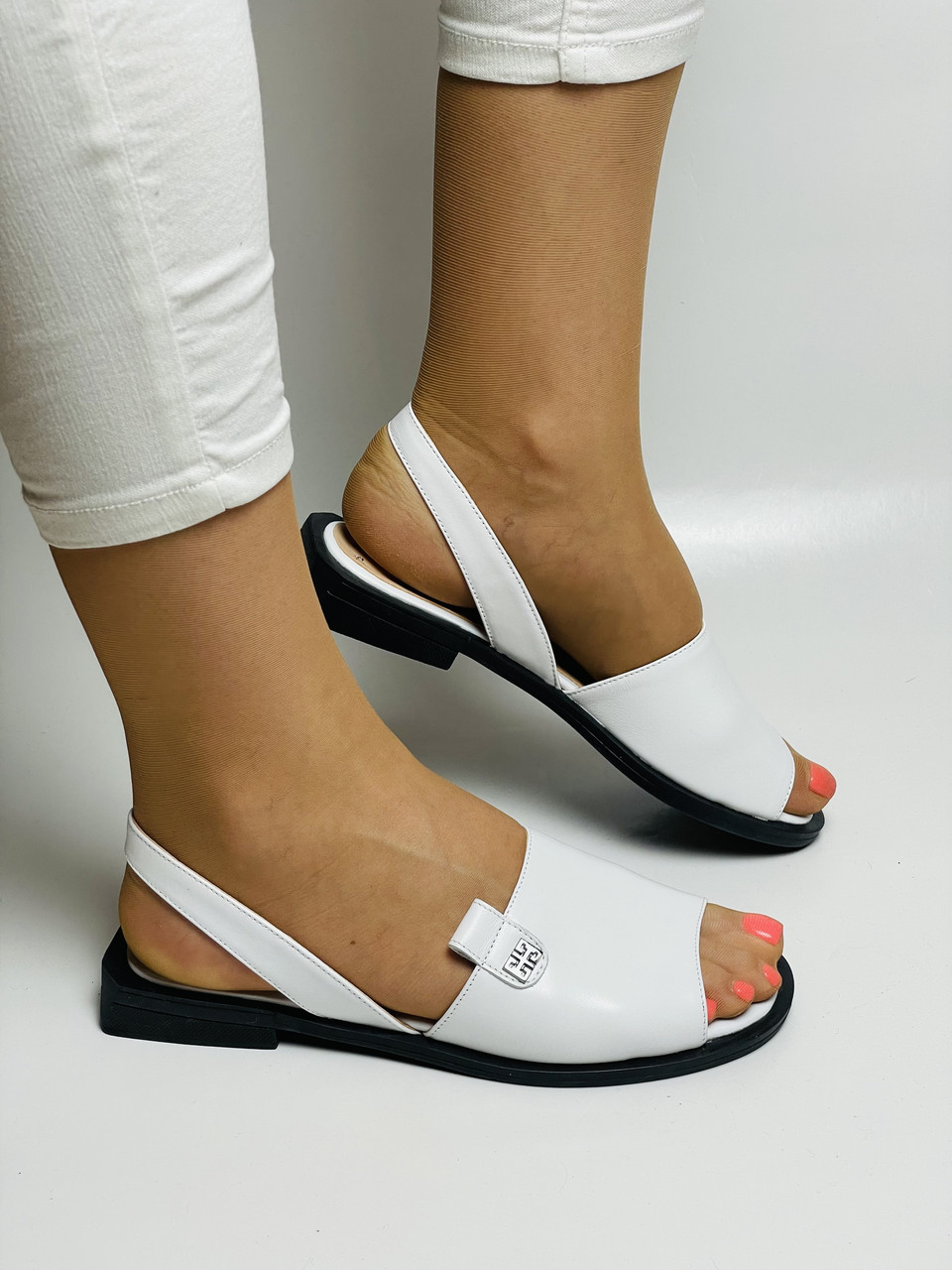

Женские босоножки Evromoda 39 Белые 2610