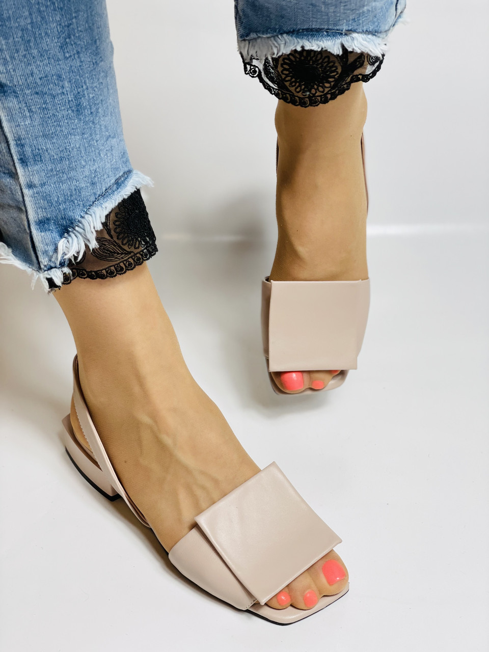 

Женские босоножки Evromoda 39 Бежевый 2576