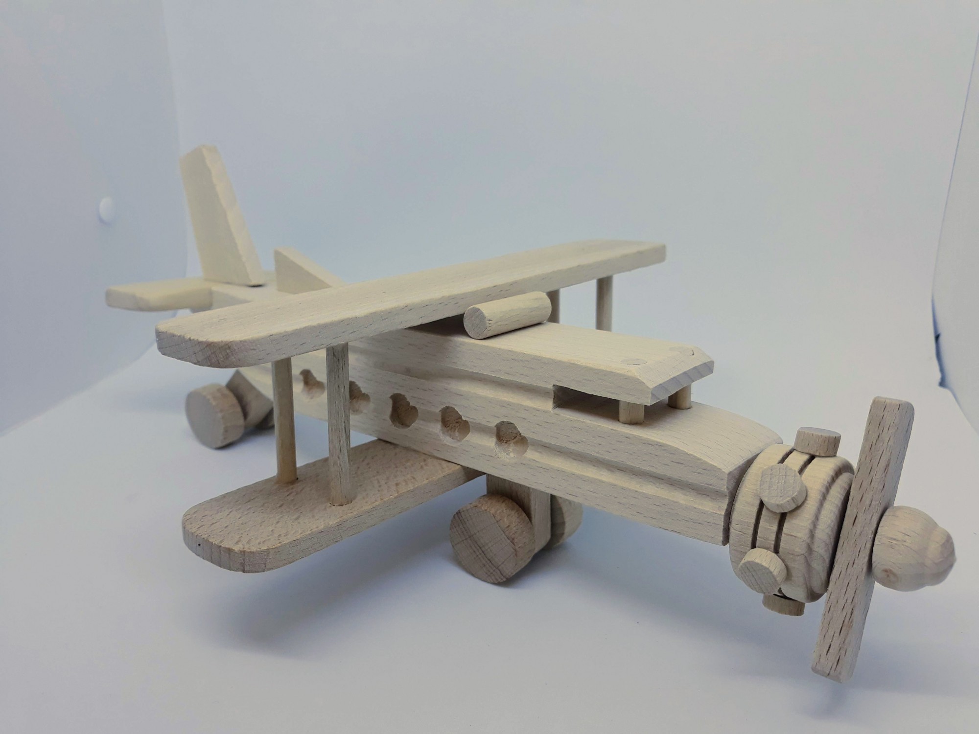 

Деревянная игрушка Самолет Кукурузник 30 * 20* 12 см (SK 30)