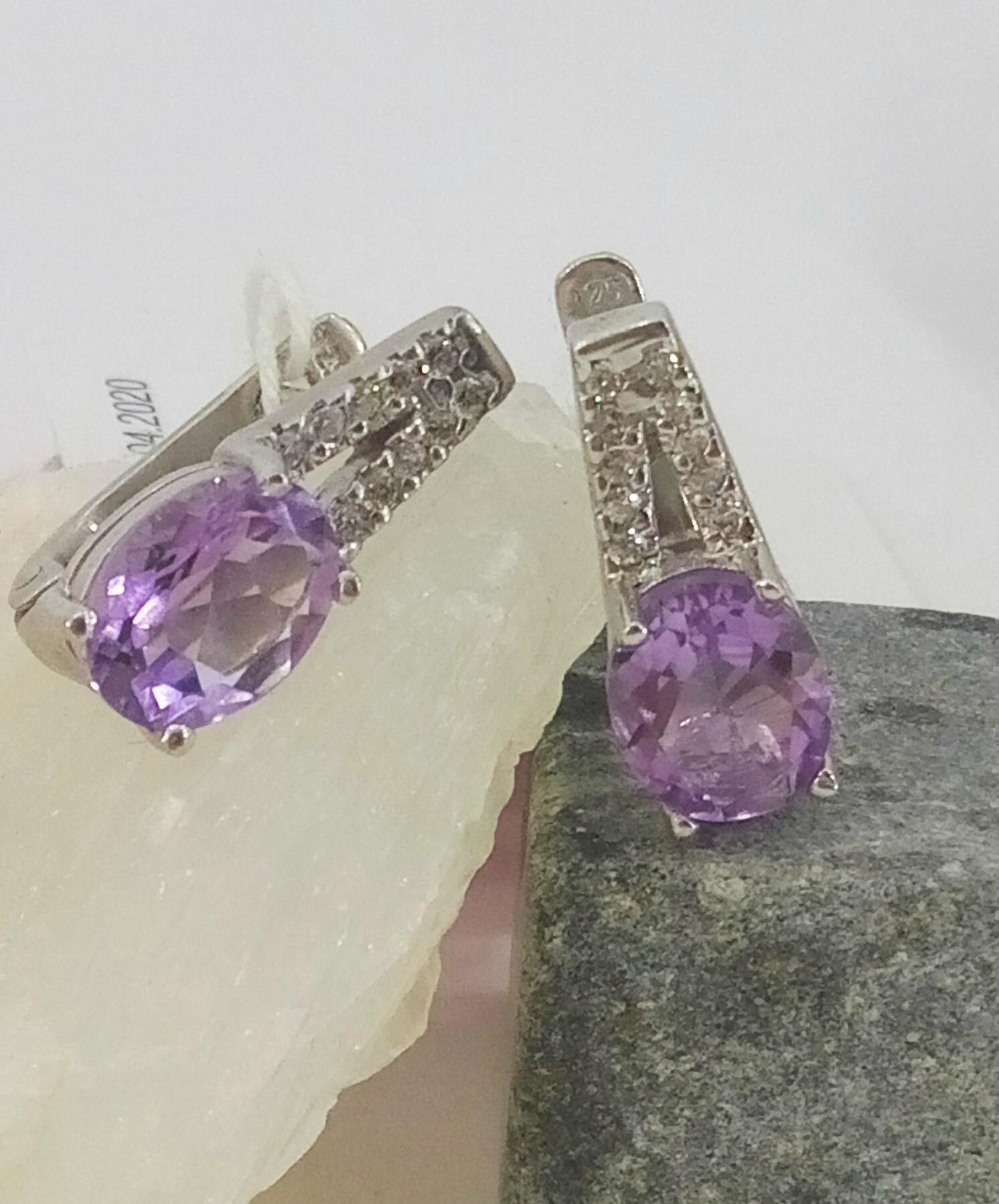 

Серьги из серебра с аметистами и куб. цирконами (04484м)
