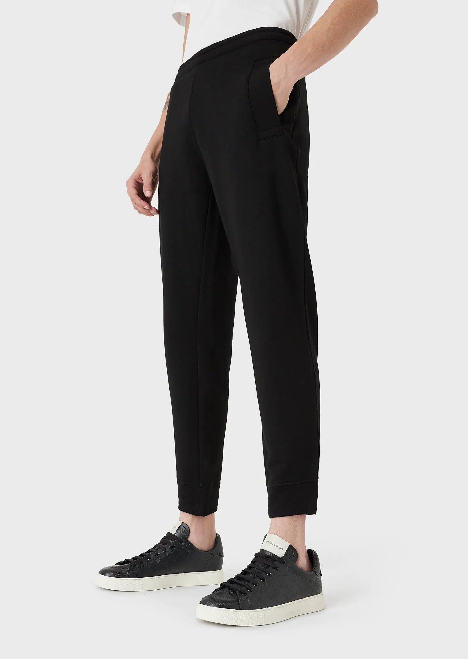 

Спортивные штаны Emporio Armani  Черные 8N1PS9.1JRIZ, Спортивные штаны Emporio Armani XL Черные 8N1PS9.1JRIZ