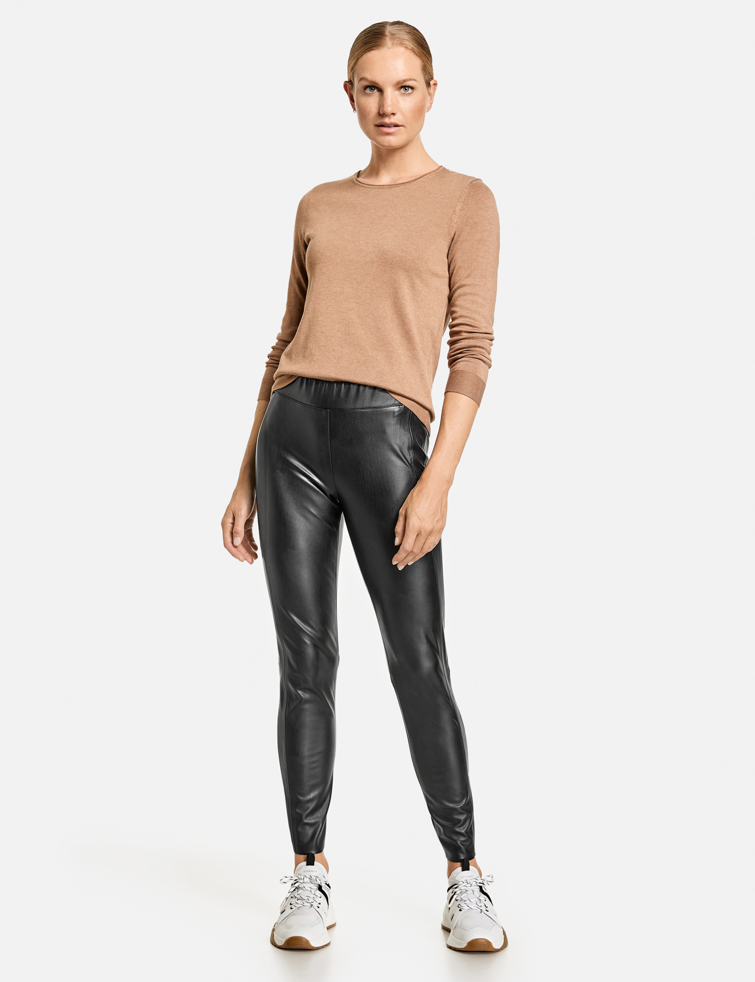 

Брюки Gerry Weber 40 Черные 92429.66778