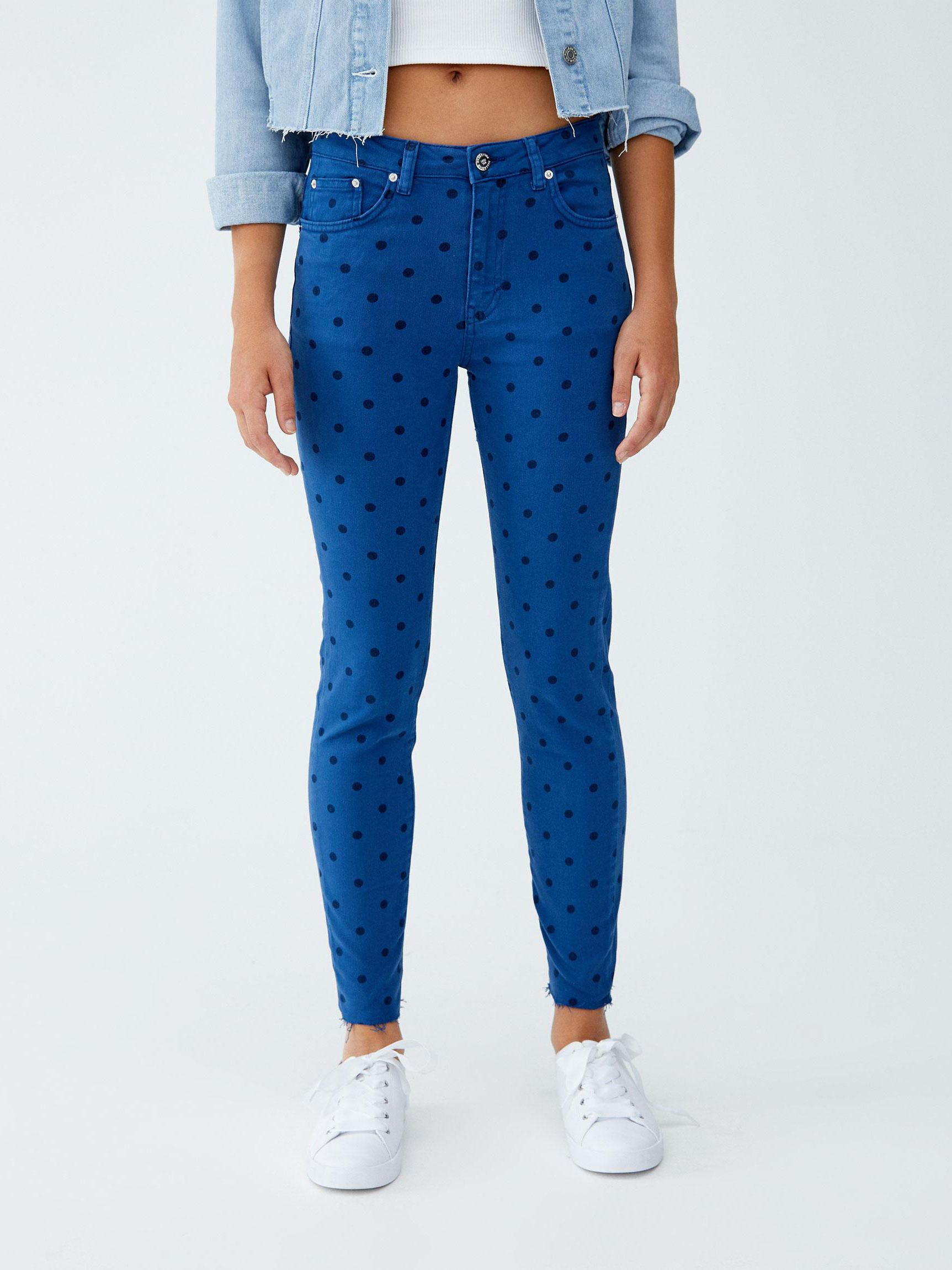 

Джинсы Pull & Bear XAZ217448RLZJ  Синие в горошек, Джинсы Pull & Bear XAZ217448RLZJ 32 Синие в горошек