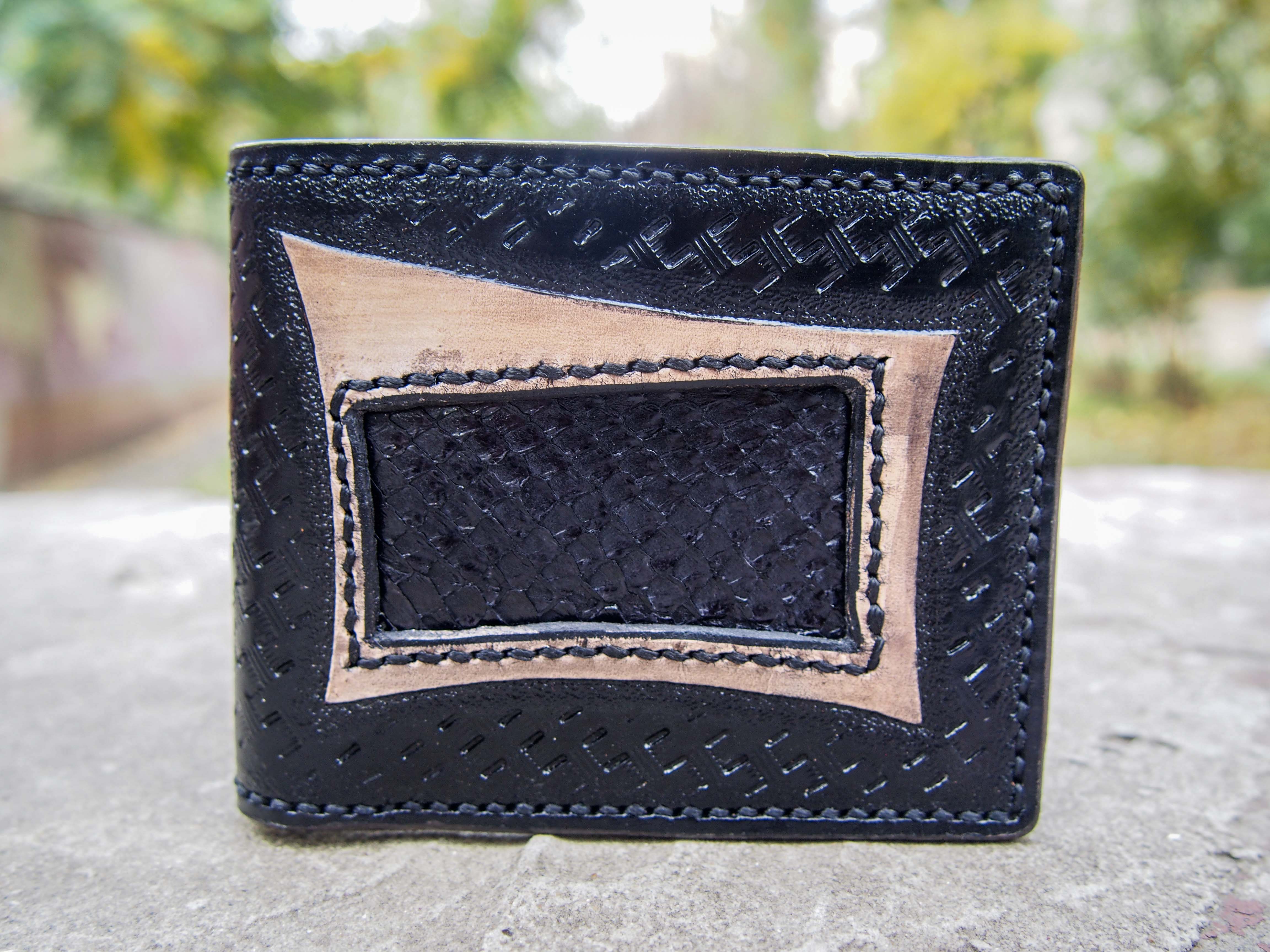 

Кожаный кошелек Smyrnov Leather с кожей рыбы 12.5 x 9.5 x 2 см Черный