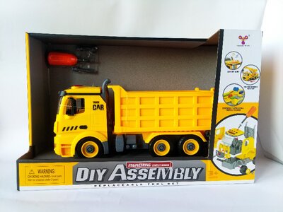 

Самосвал YIWAN TOYS машинка-конструктор инерционная 29см жёлтая (YW 9070 D)