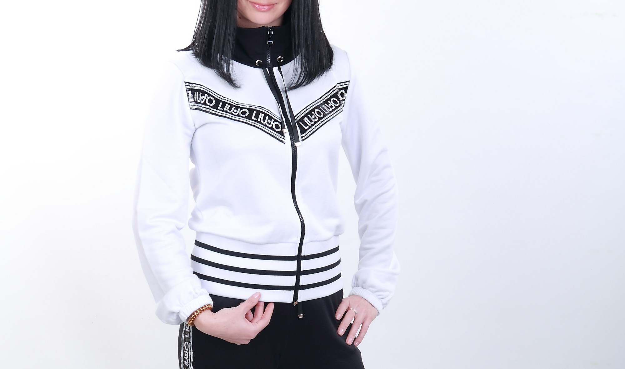 

Женская спортивная кофта Liu Jo размер L белый (Арт. T69079F0781)