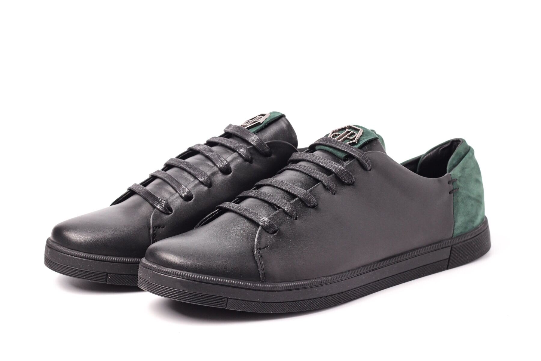 

Кеди Zumer 18-83BLACK 44 Чорний