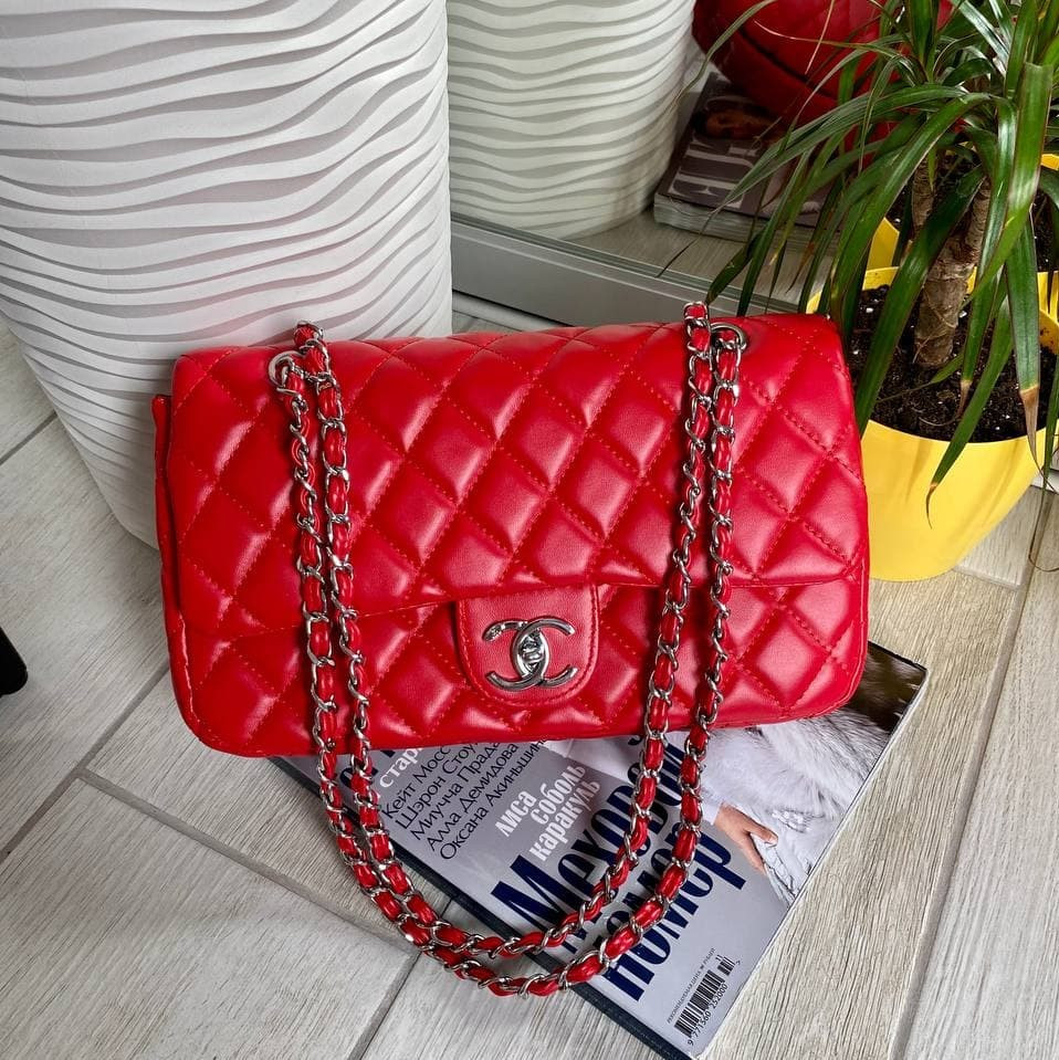 

Клатч стеганный Fashion в стиле Коко красный коко2