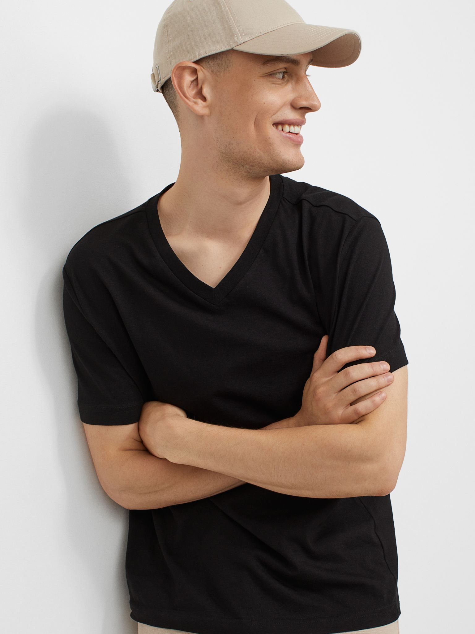

Футболка H&M 2411-763275 XL Черная