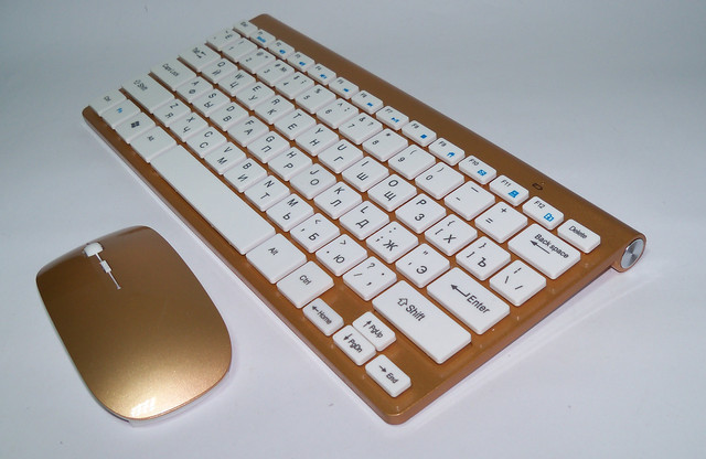 

Беспроводная клавиатура KeyBoard + Мышка Wireless ART-5263/902 (241840)