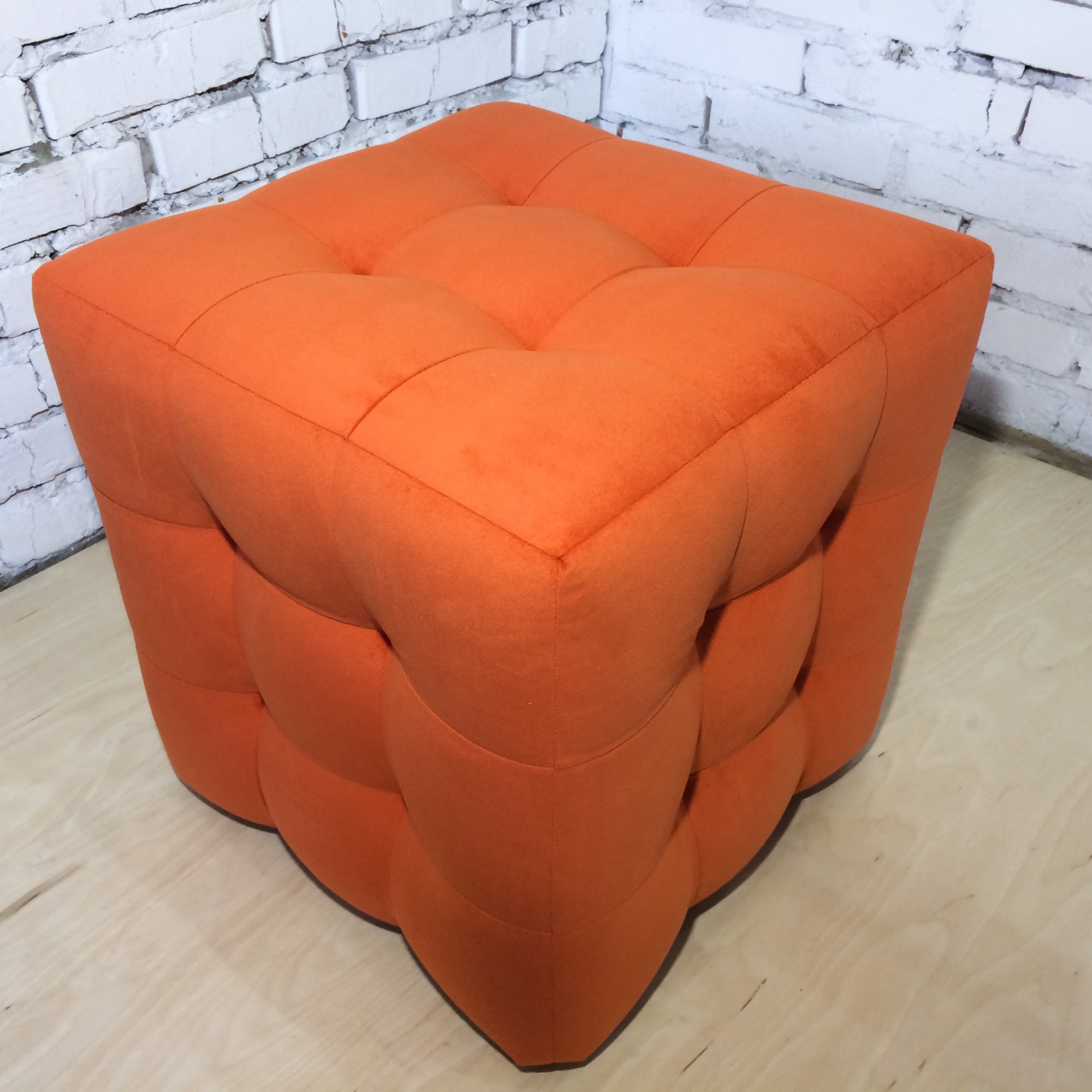 

Пуф квадратный Куб PiLLowDesign 45х45 см оранжевый Trinity 17