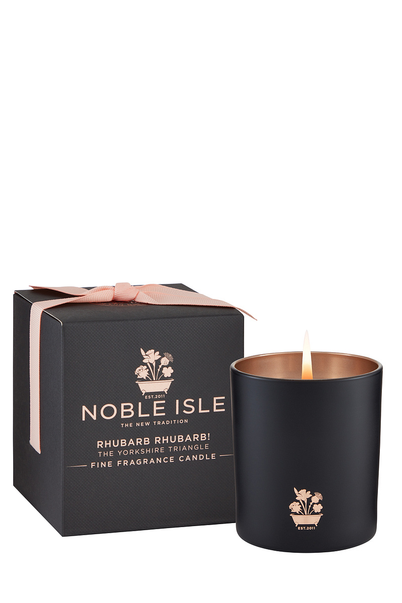 

Аромасвеча Noble Isle Rhubarb Rhubarb Black 190 г