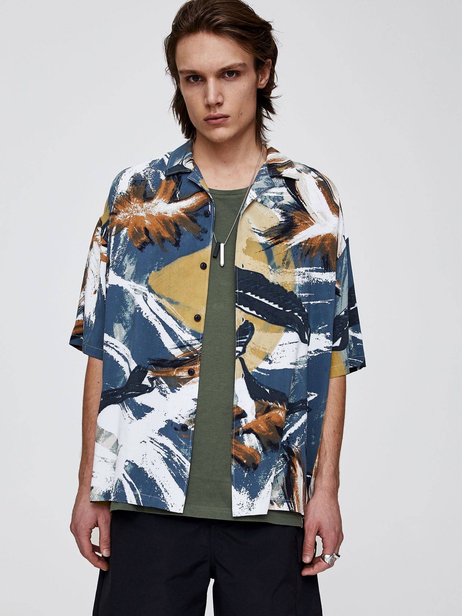 

Рубашка Pull & Bear 5474/548/623  Коричневая с принтом, Рубашка Pull & Bear 5474/548/623 S Коричневая с принтом