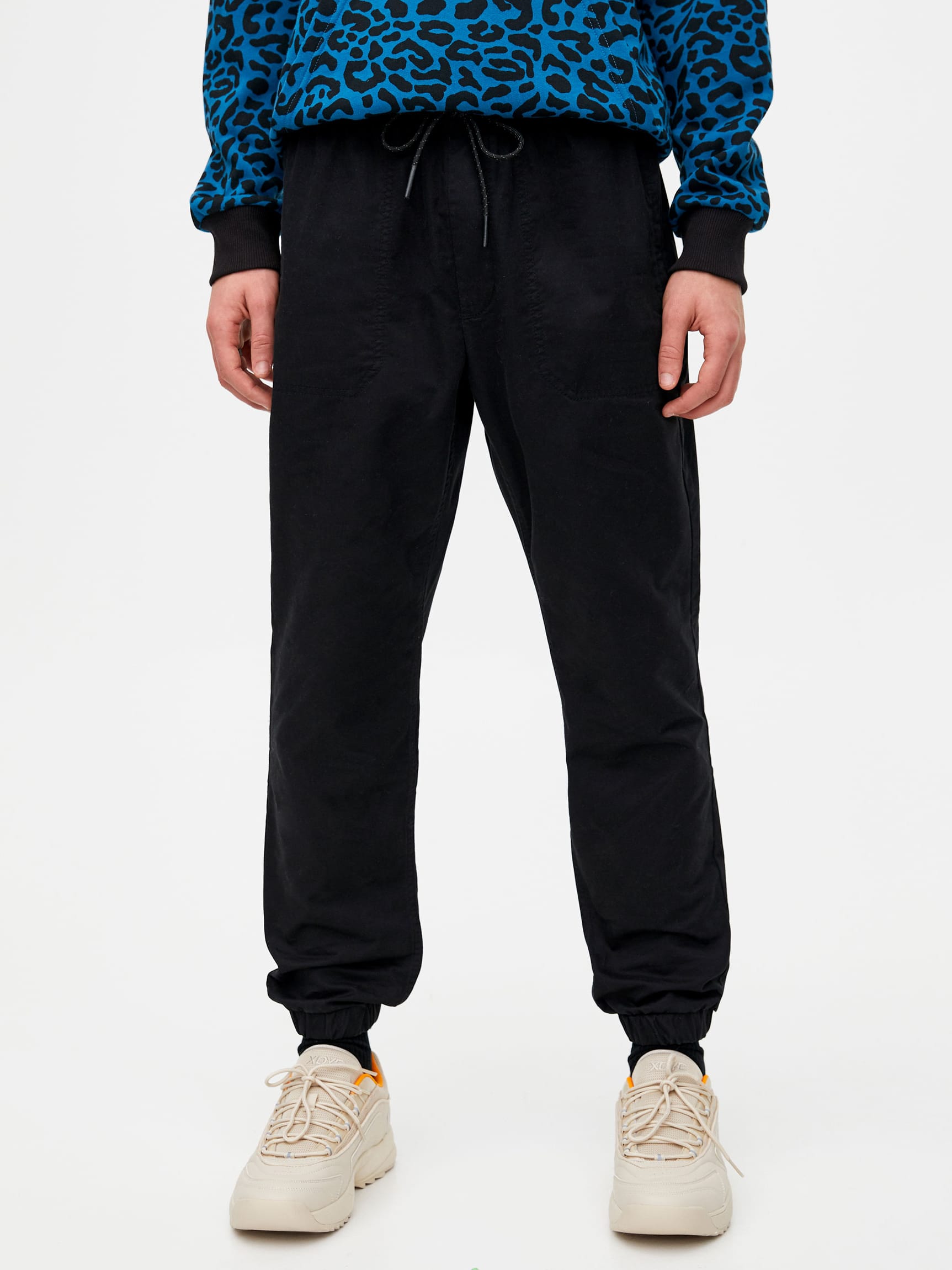 

Джинсы Pull & Bear 5679/502/800 L Черные