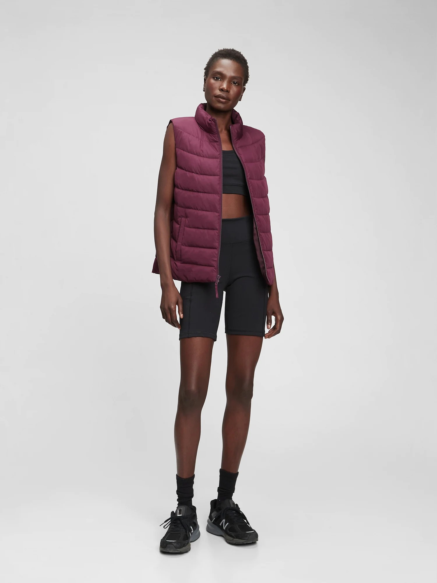 

Теплая женская жилетка GAP безрукавка 1159757721 (Бордовый, XL)