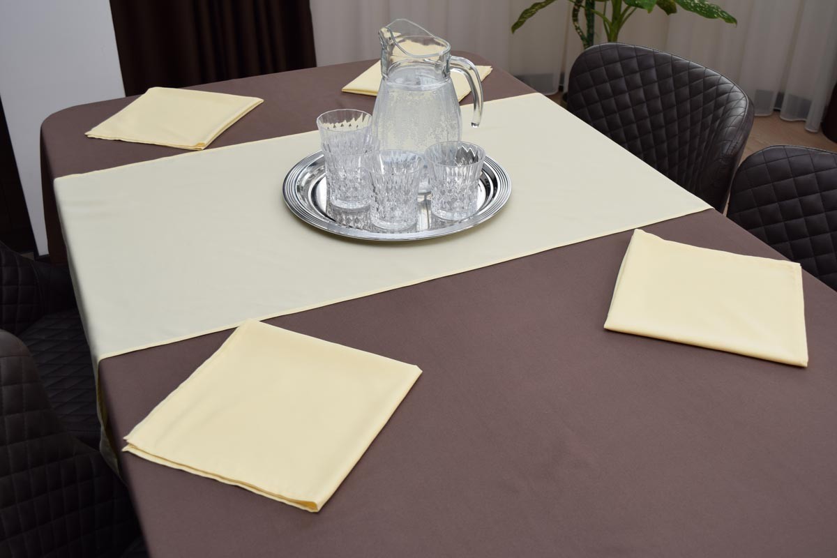 

Текстильный набор для сервировки стола на 8 персон: Скатерть 150х250 см + Раннер 50х150 см + Салфетки 45х45 см Коричневый/Желтый