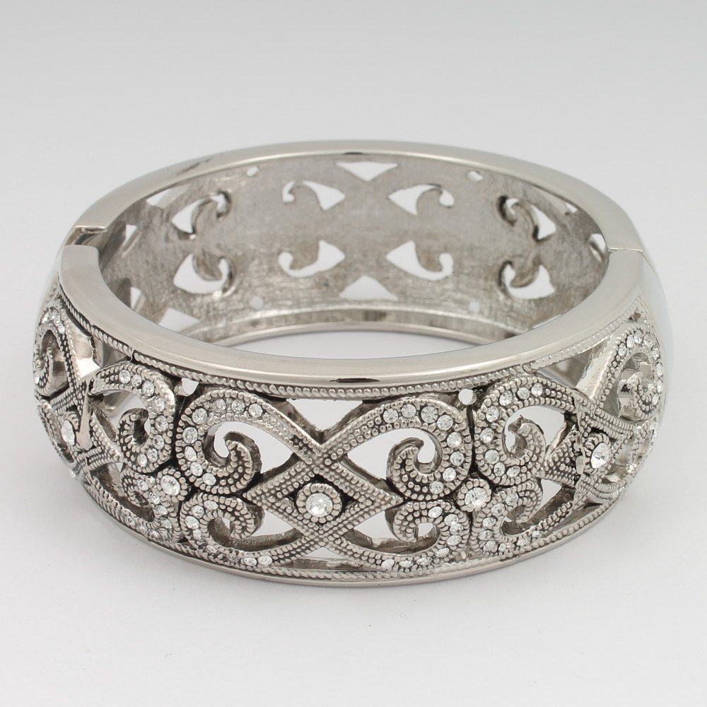 

Женский браслет на руку серебряный (7651)