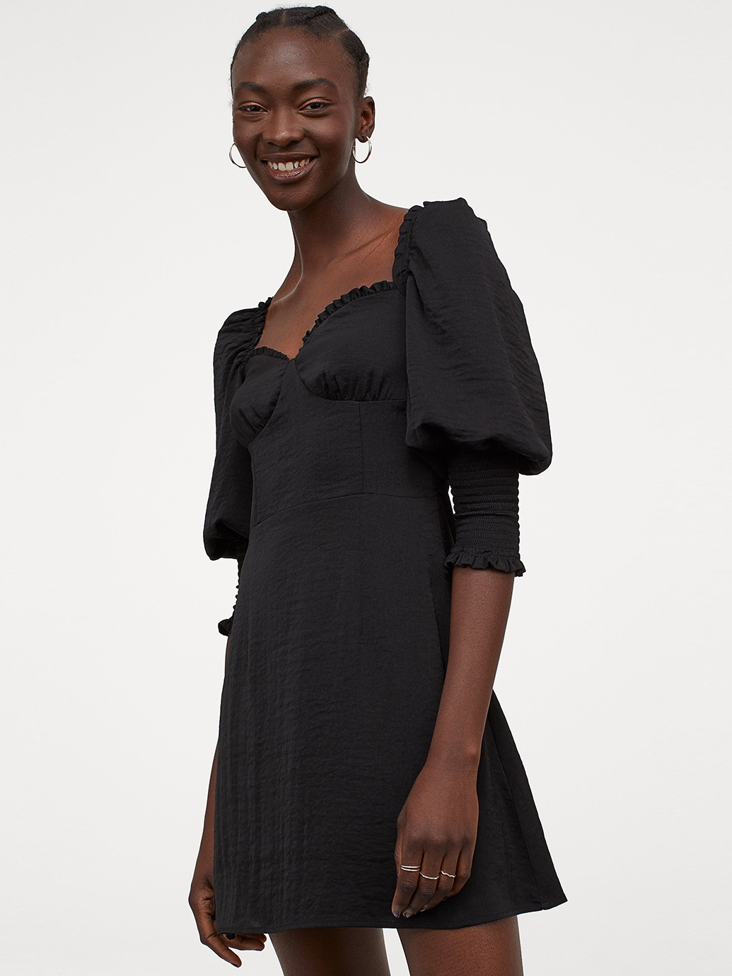 

Платье H&M 932888001b42  Черное, Платье H&M 932888001b42 42 Черное
