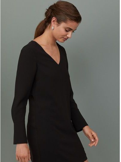 Акція на Сукня-футболка міні осіння жіноча H&M 01-0783497-0 38 Чорна (СА2000001624463) від Rozetka