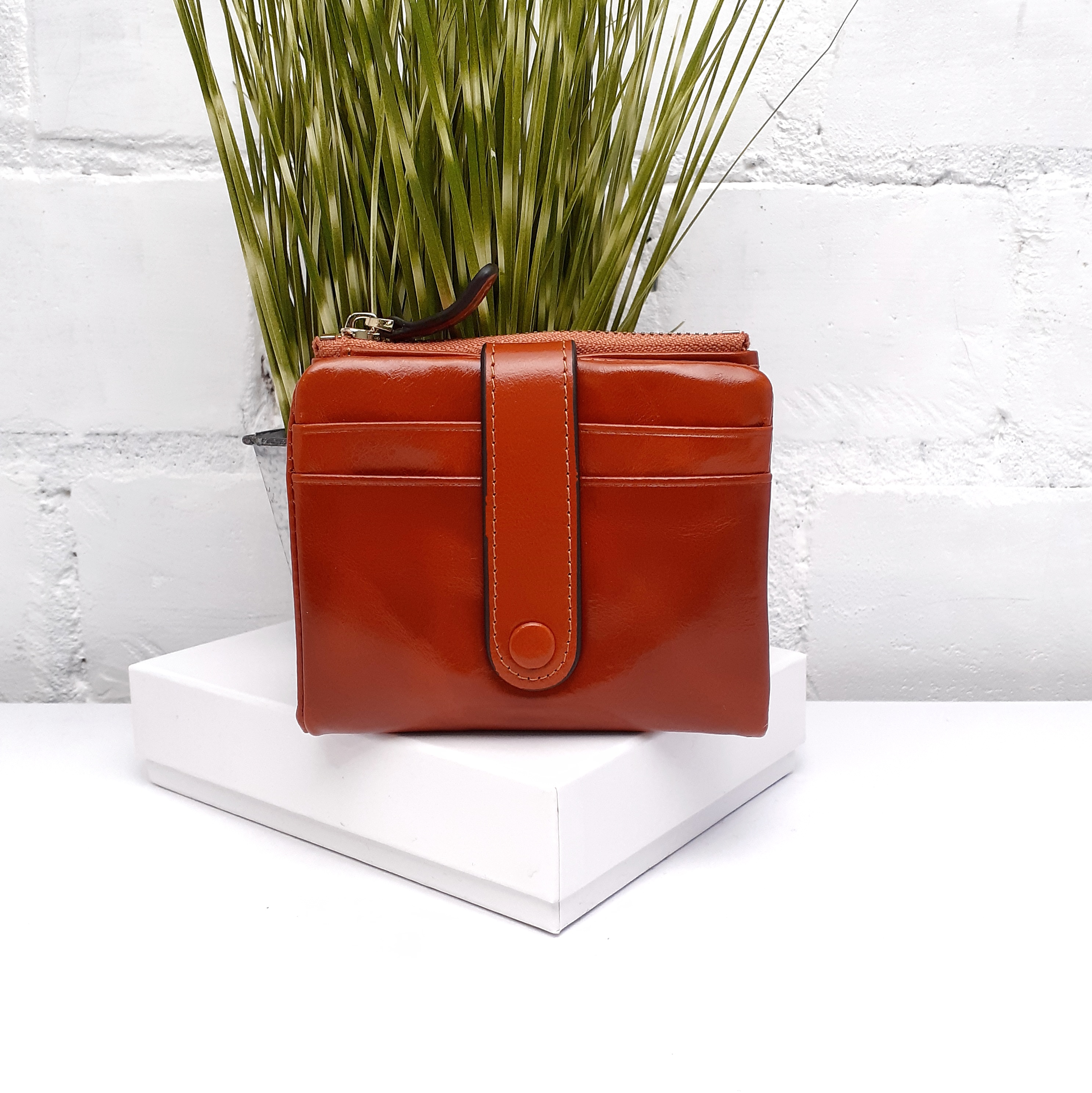 

Кошелек женский из натуральной кожи Helen Verde коричневый 6033 brown