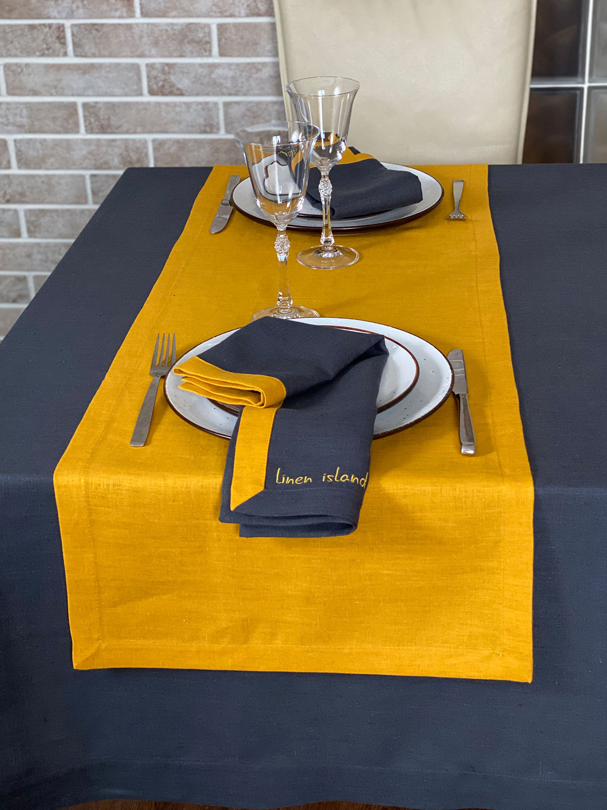 

Льняная скатерть-дорожка Раннер горчичный 40 x 250 см - linen island