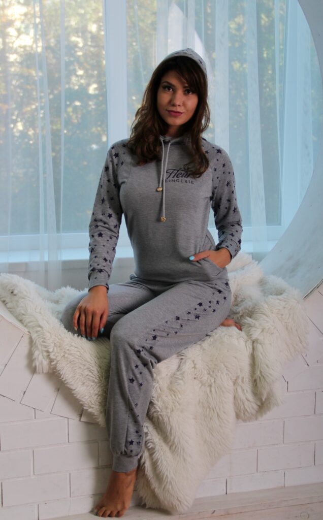 

Комплект двойка Кофта+брюки Fleur Lingerie ЭСТЕЛЬ  серый, Комплект двойка Кофта+брюки Fleur Lingerie ЭСТЕЛЬ 46 серый