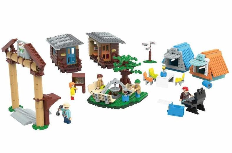 

Конструктор детский Кемпинг Playtive 845 деталей