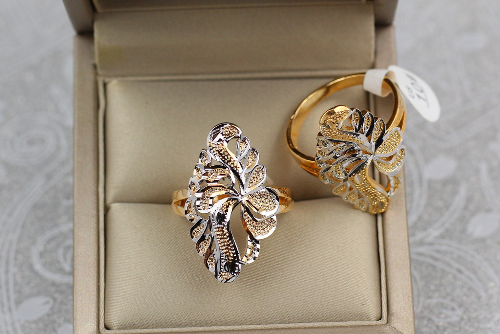 

Кольцо Xuping Jewelry с родием перстень ромб из листьев р 20 золотистое