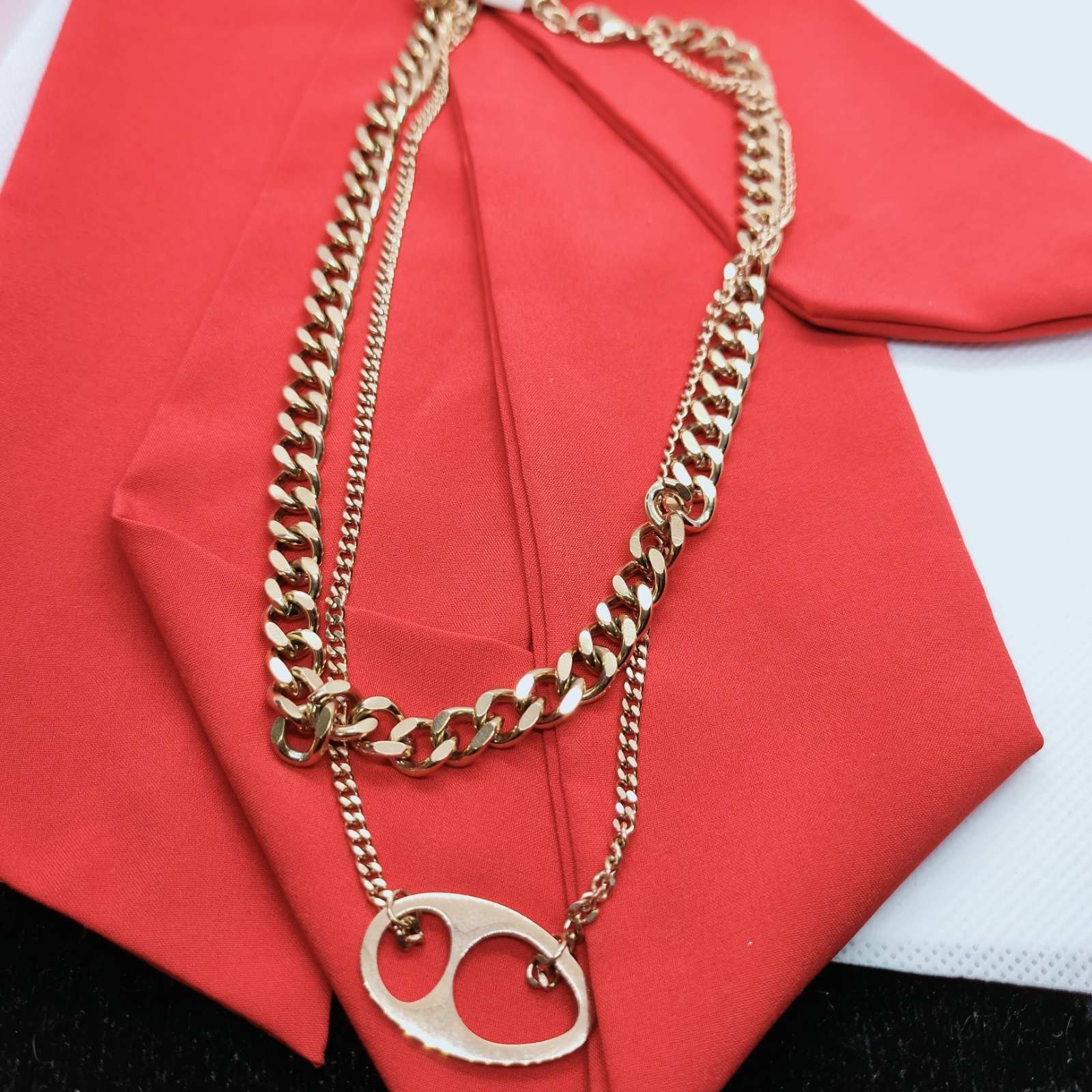 

Цепочка Stainless Steel cталь 39 + 5 см 150010