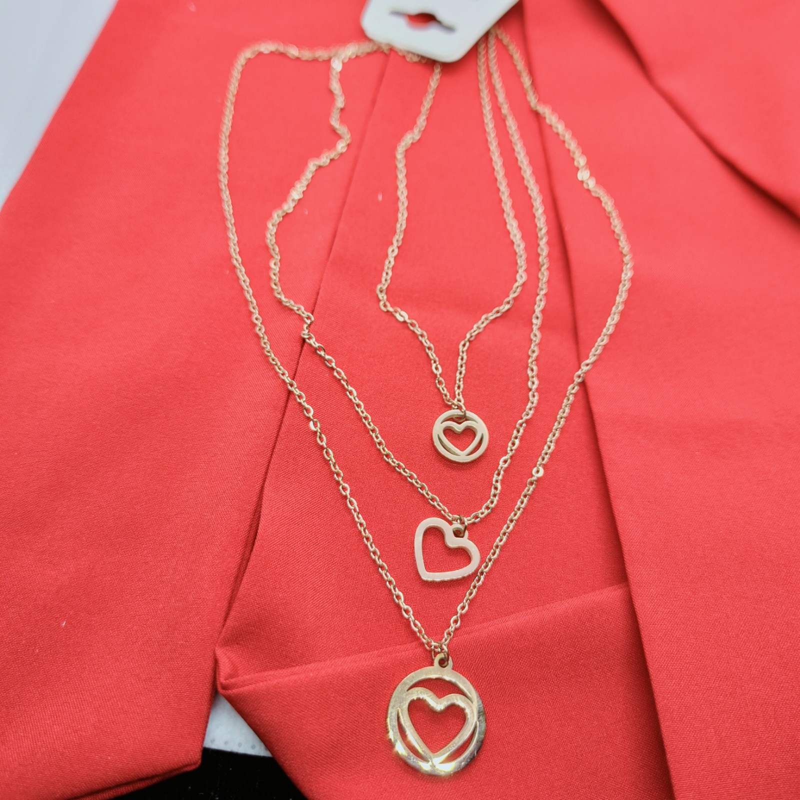 

Цепочка Stainless Steel Три сердца 40 + 5 см 150013