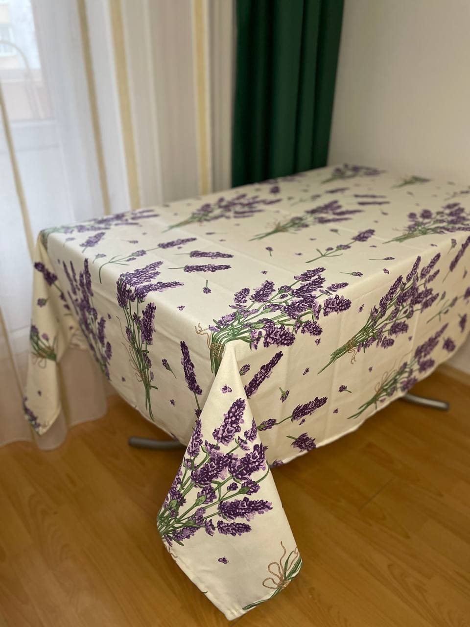 

Cкатертина тефлонова водовідштовхувальна "Provence" 150х180 Біла