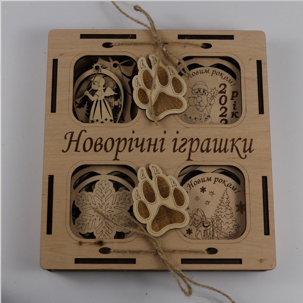 

Елочная игрушка EkoDar Подарочный набор новогодних игрушек микс 12 шт (01012100)