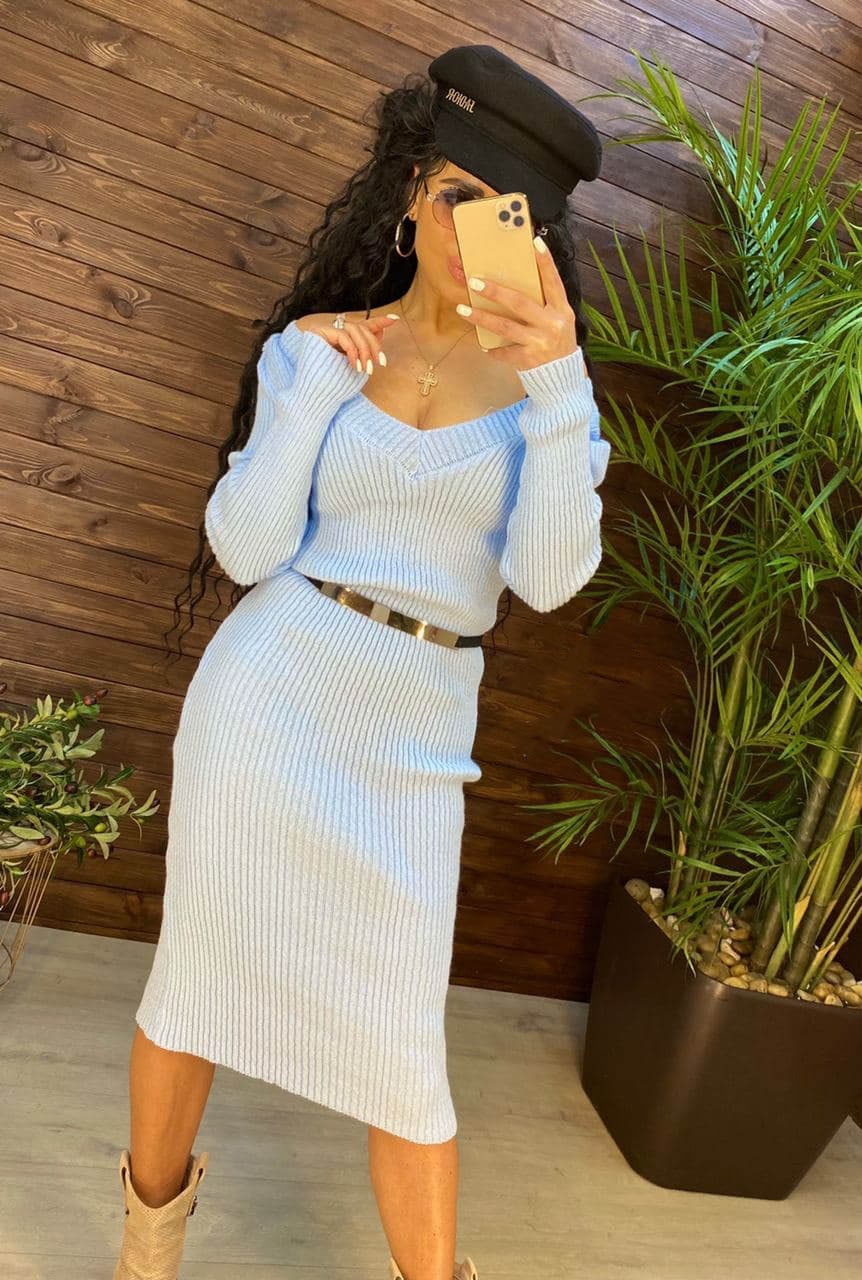 

Fashions • Платье теплое с вырезом Искра Fashions  голубой, Fashions • Платье теплое с вырезом Искра Fashions 42-48 голубой