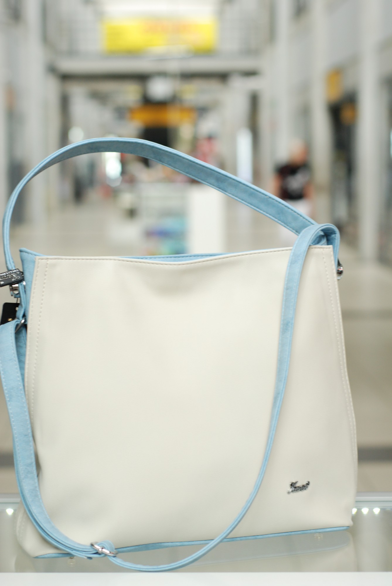 

Сумка женская Karen модель Anka бежевая с голубым