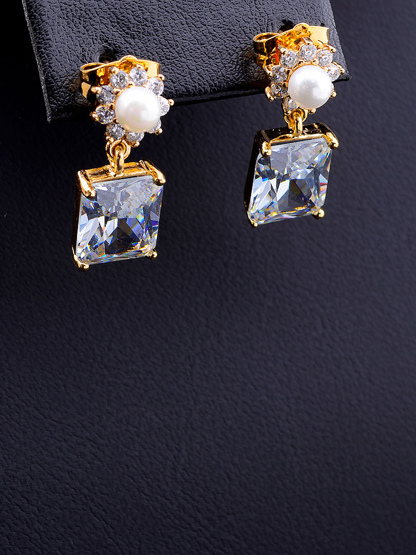 

Серьги с искусственным жемчугом Майорка позолоченные Xuping №9060042