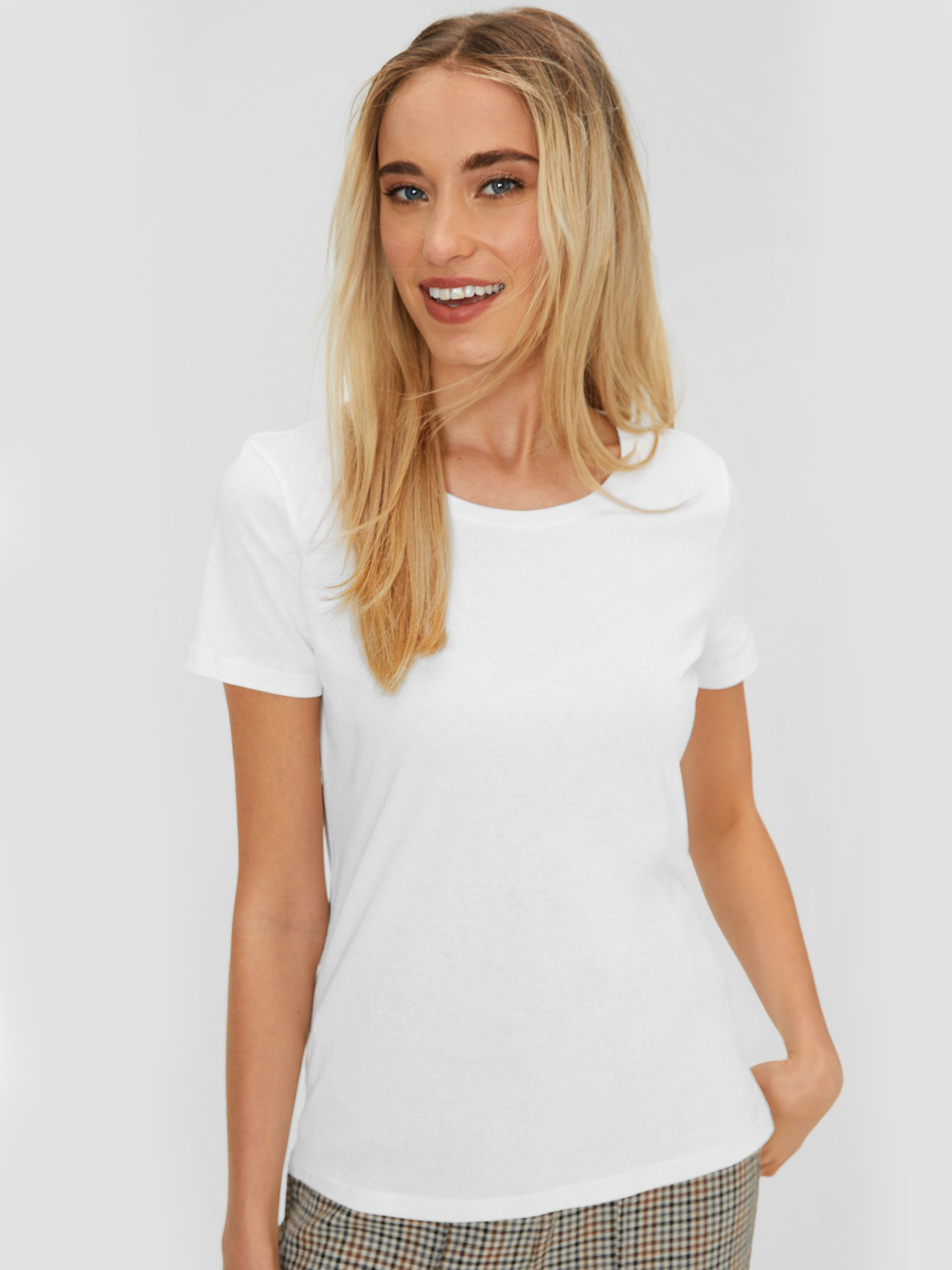 

Футболка C&A 2092405  Белая, Футболка C&A 2092405 XL Белая
