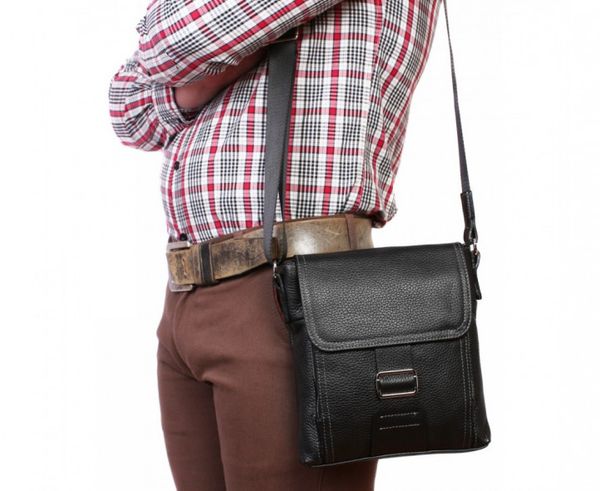 

Мужская кожаная сумка Diamond av-4-2487 Черная