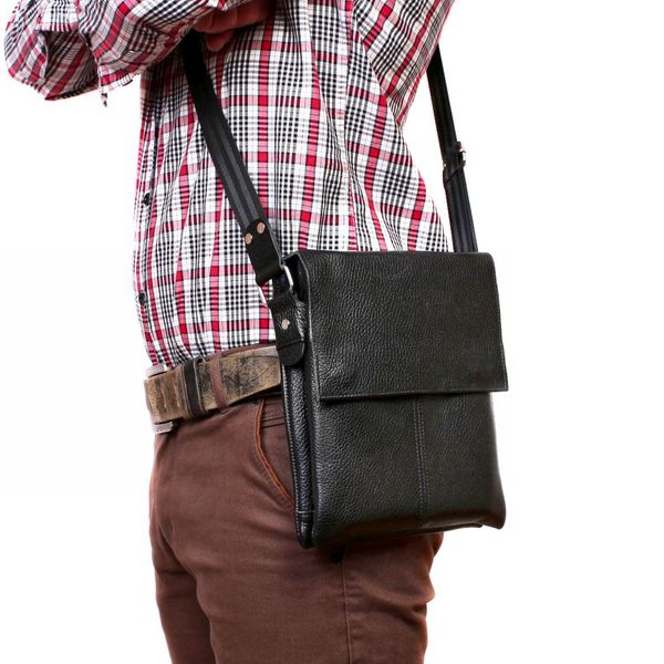 

Мужская кожаная сумка-планшет Alvibag AV-601-1 черная