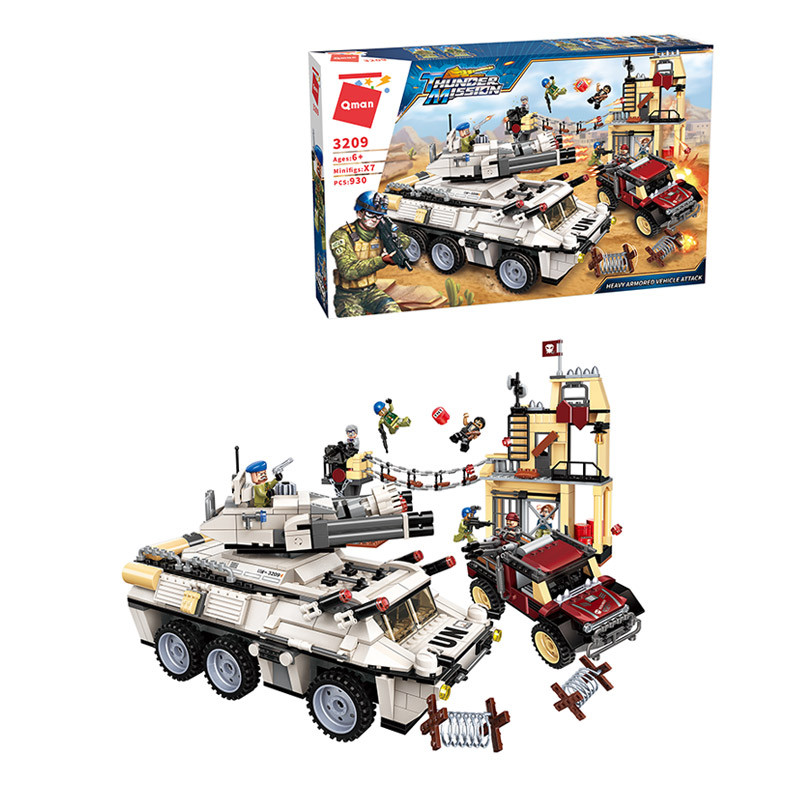 

Конструктор Enlighten Brick 3209 АРМИЯ - Броневик (930 дет.)