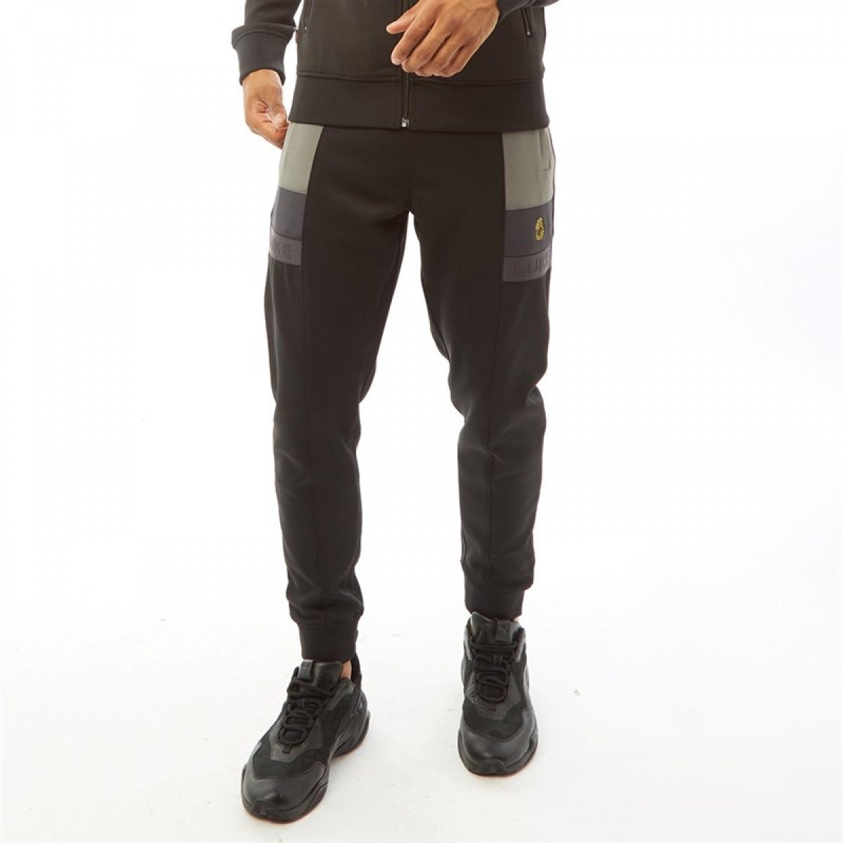 

Спортивные штаны LUKE 1977 Cosmos Tricot Black A Black,  (46, Спортивные штаны LUKE 1977 Cosmos Tricot Black A Black, M (46)