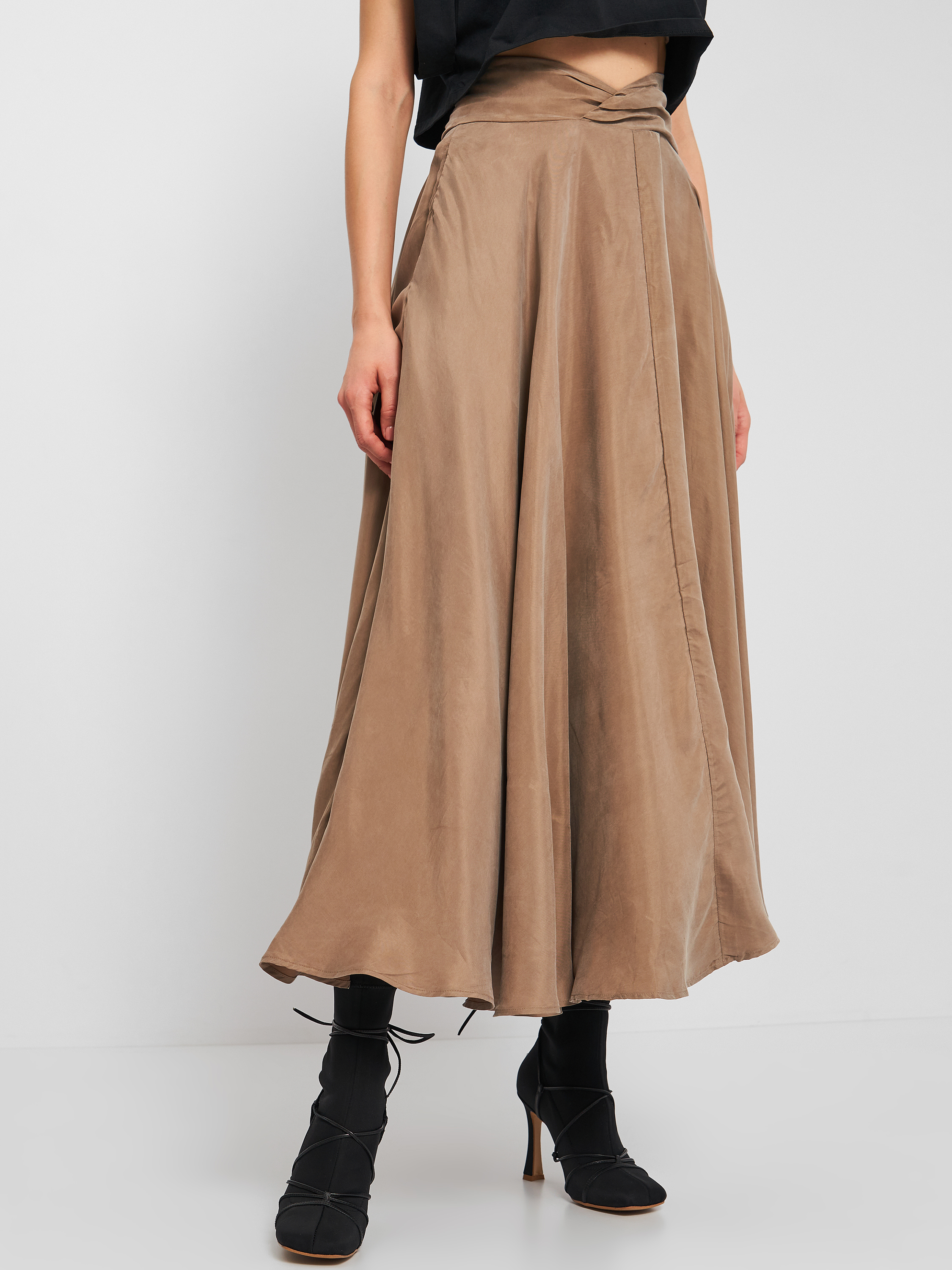 

Юбка H&M 8494931bar 38 Темно-бежевая