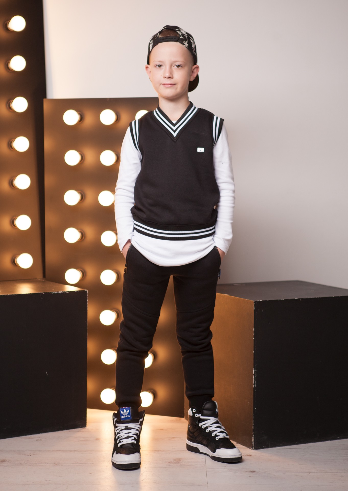 

Жилет для мальчика КЛАС ОВЕН 140 см Черный