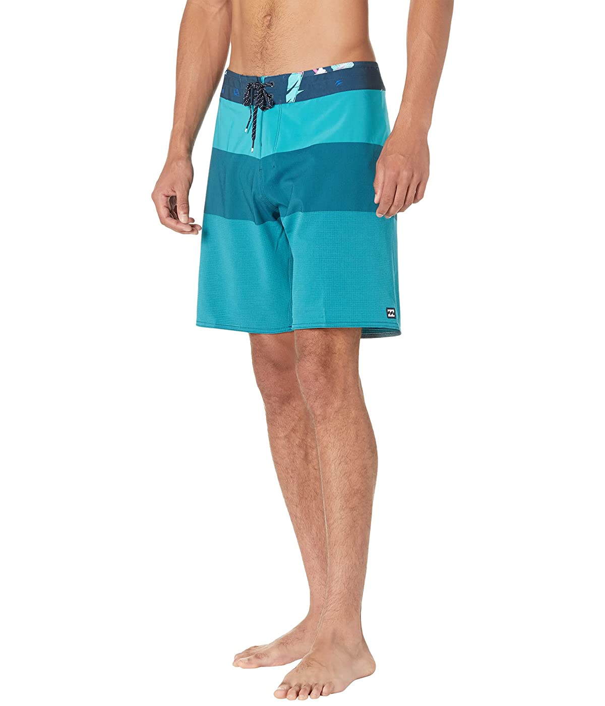 

Шорты для плавания Billabong Tribong Airlite 19" Boardshorts Marine, 35W 32L
