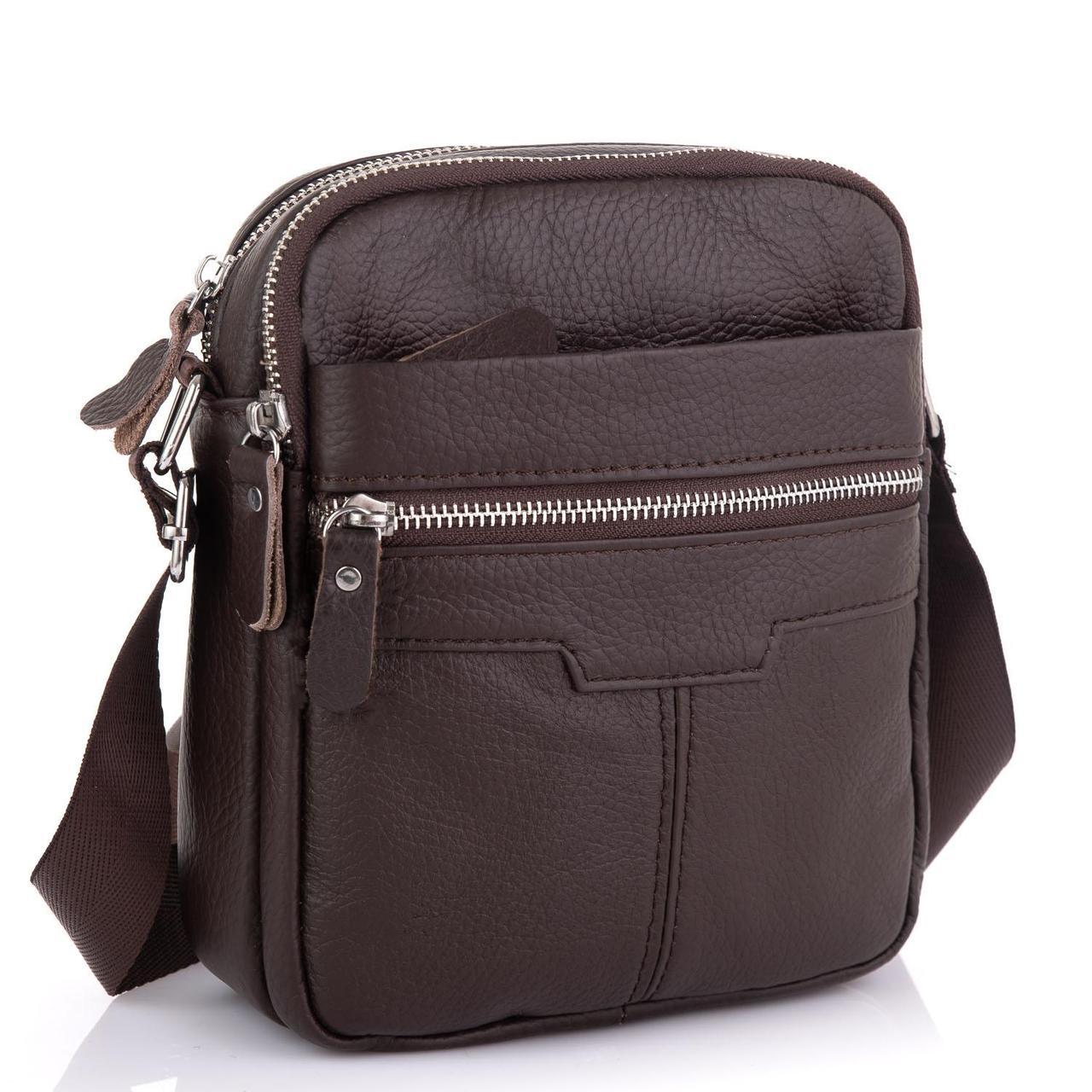 

Мужская кожаная сумка месенджер Tiding Bag 13793-NM 18 x 20 x 6 Коричневый