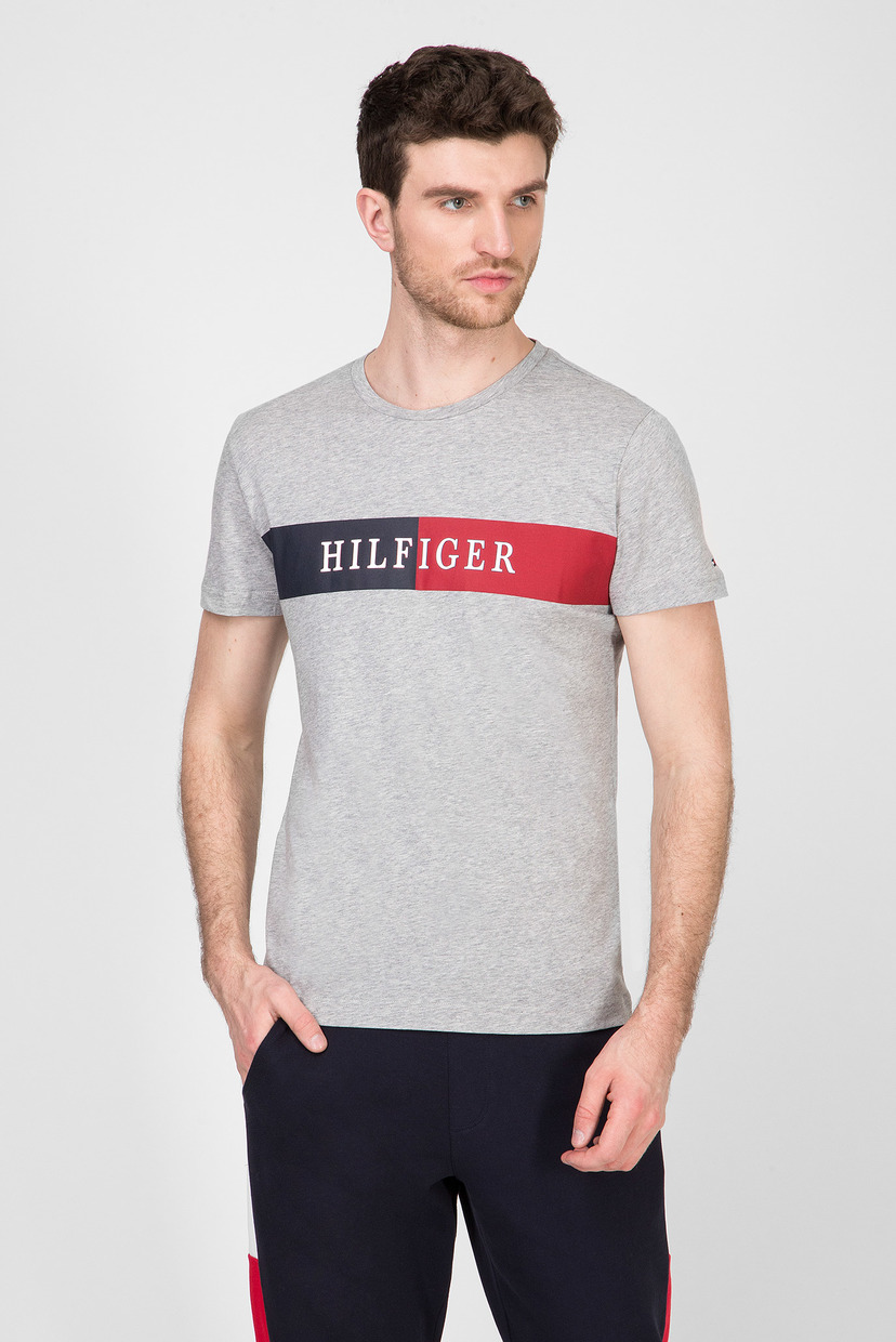 

Мужская серая футболка BLOCK STRIPE Tommy Hilfiger M MW0MW13331