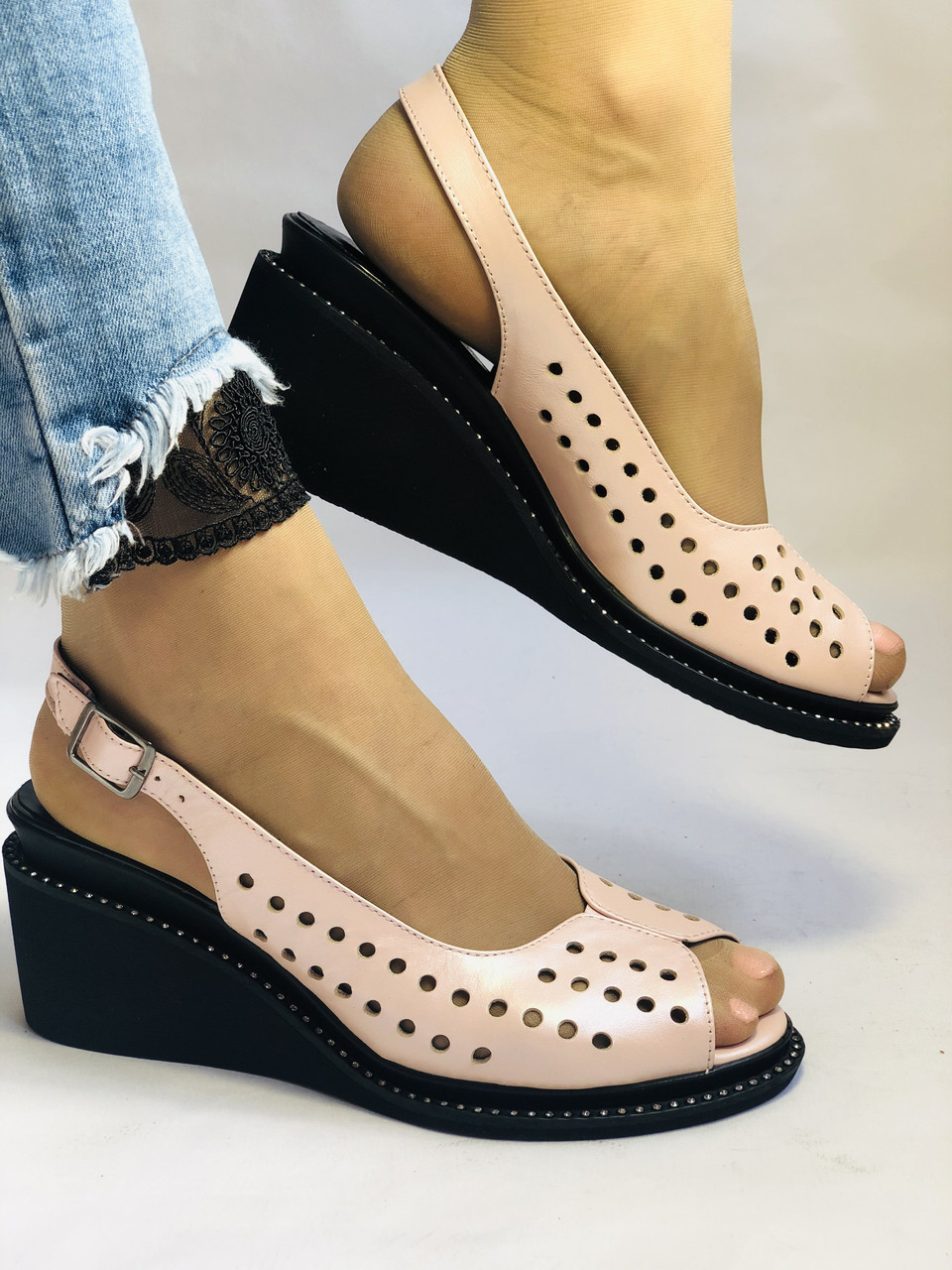 

Женские босоножки Donna Ricco 39 Пудровый + розовый 2154