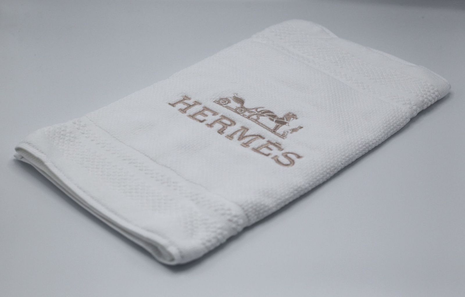 

Полотенце Hermes Белый 45_75_50 HERMES