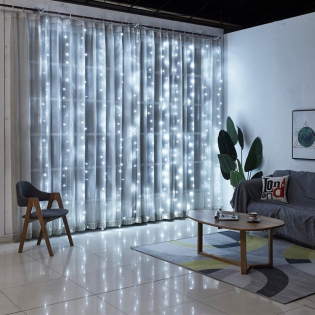 

Гирлянда светодиодная Штора TOPA 3х2 м 300 Led Холодный Белый