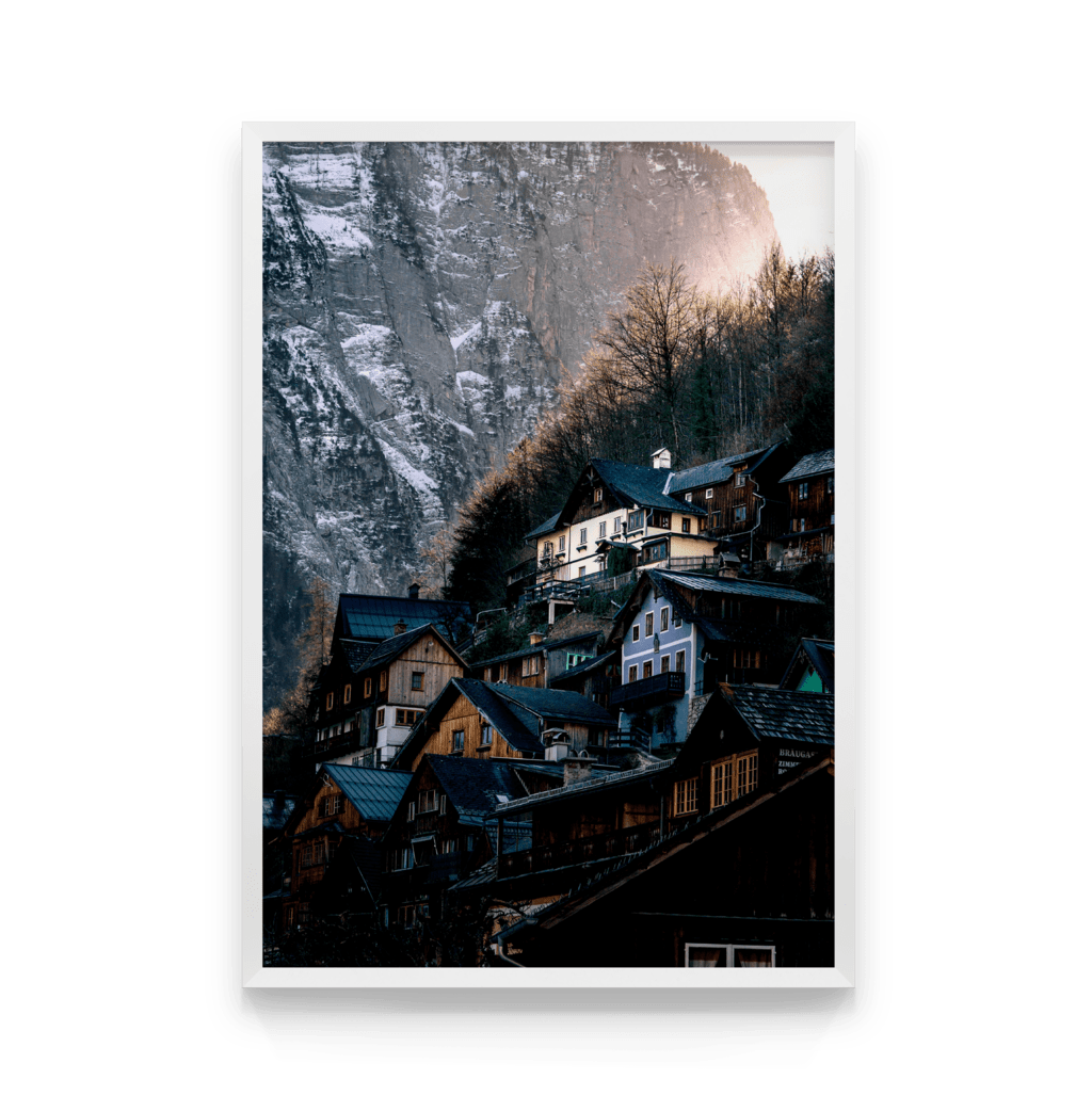 

Постер в рамке ГОРНАЯ ДЕРЕВУШКА 50x70 см